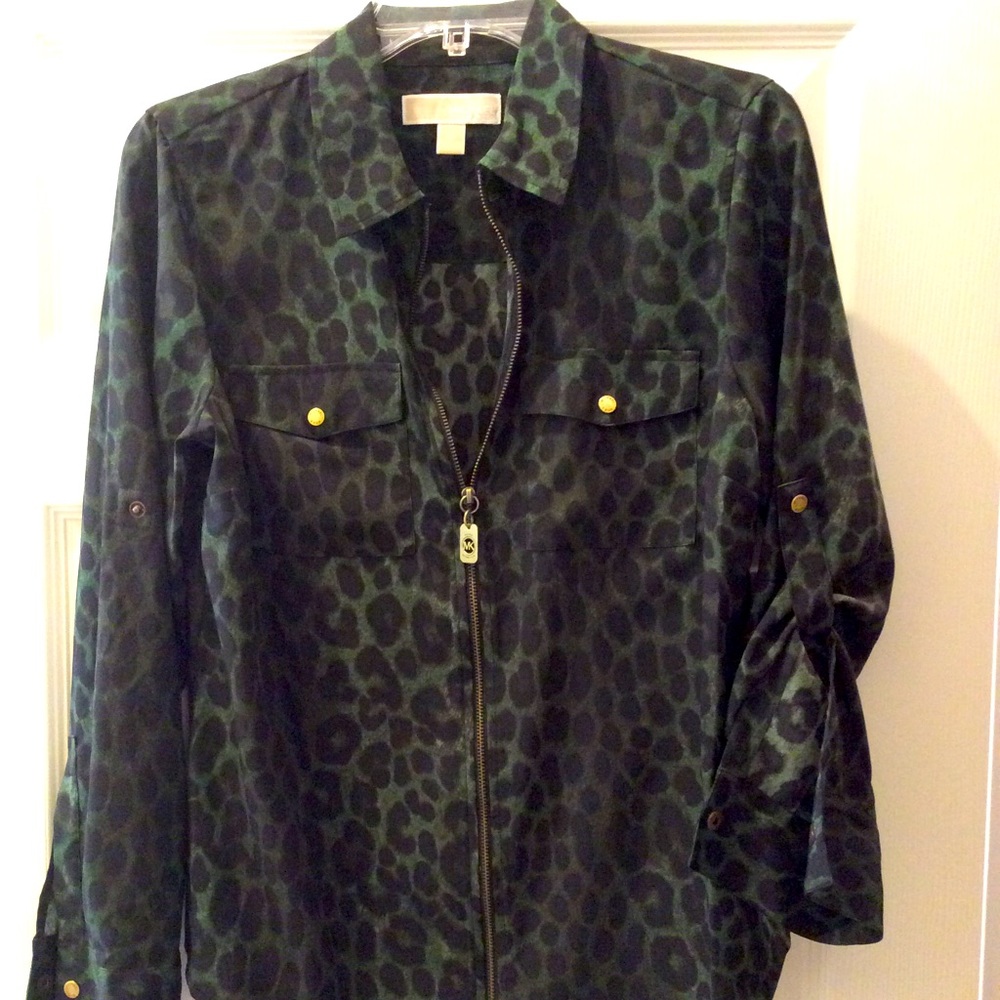 Michael Kors long sleeve shirt w/collar